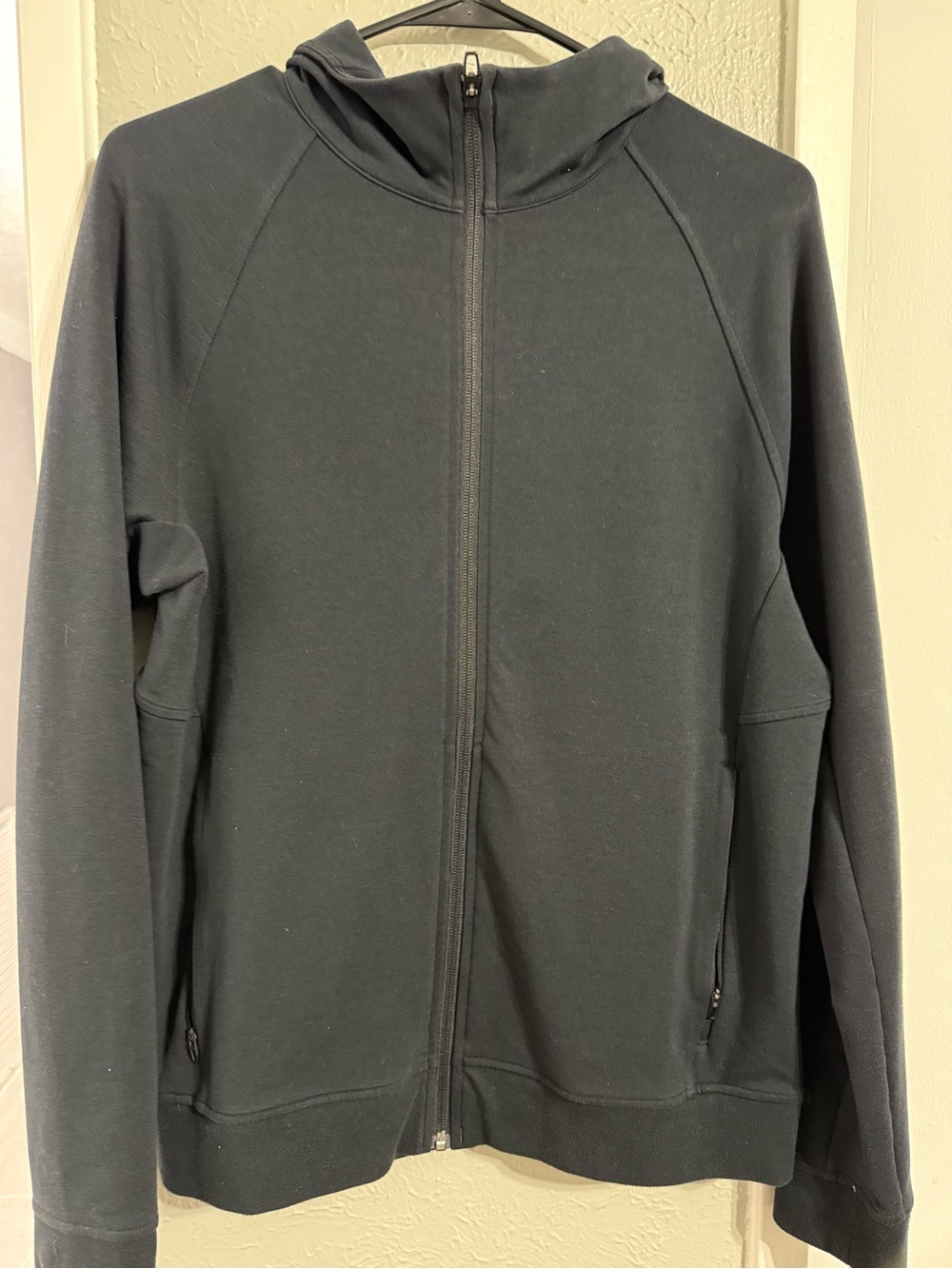 lululemon athletica Men's Black Zip-Up Hoodie Sweater